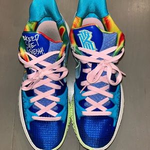 Kyrie Keep Sue Fresh Basketball Shoes